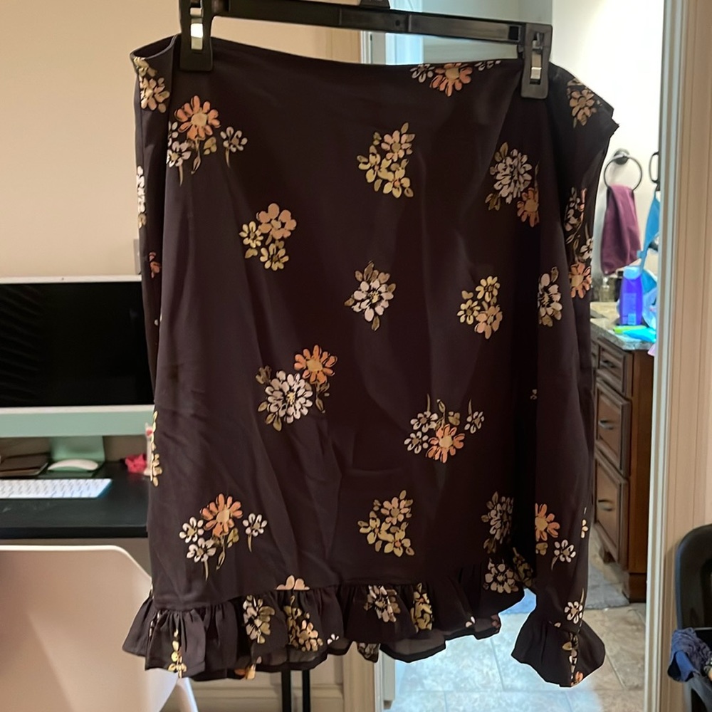 New w/o Tag LOFT Skirt!